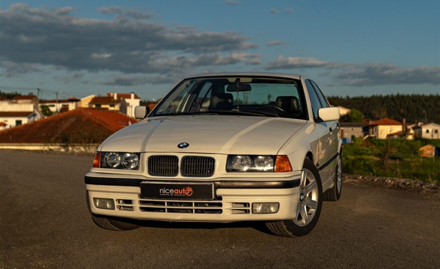 BMW 3 Series 318 tds Exclusive (90hp) (4p)